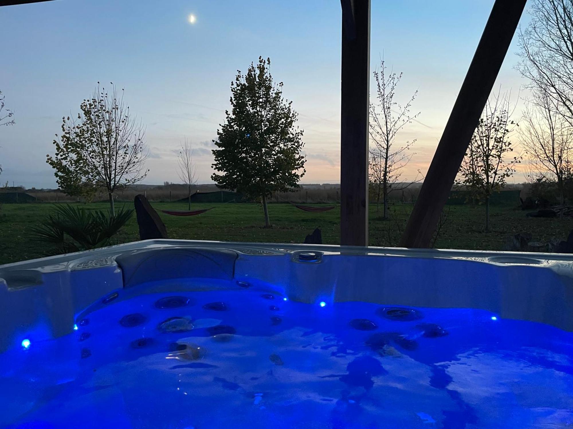 Gite Au Gre De La Loire Piscine Et Spa Saint-Mathurin  Exterior foto